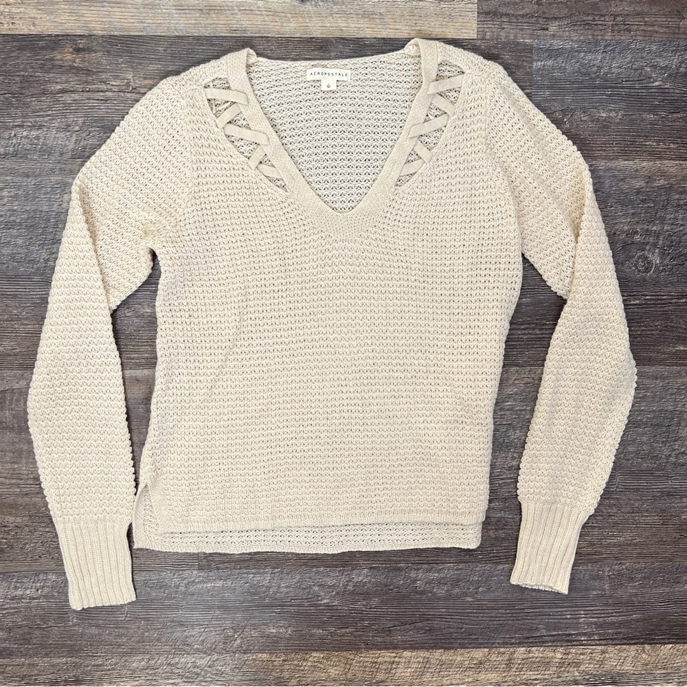 Aeropostale Cream V-Neck Sweater with Cut-Out Details size large L B132